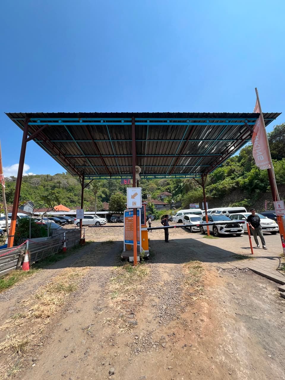 Sistem Gate dan Area Parkir Padangbai - Tampak Utama